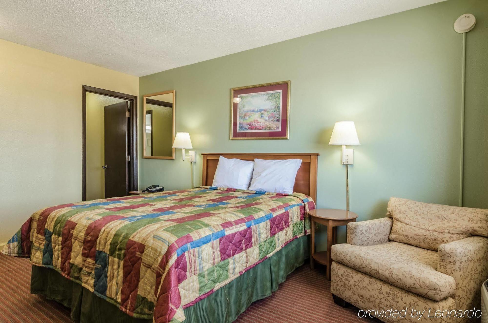 Rodeway Inn Concordia Extérieur photo