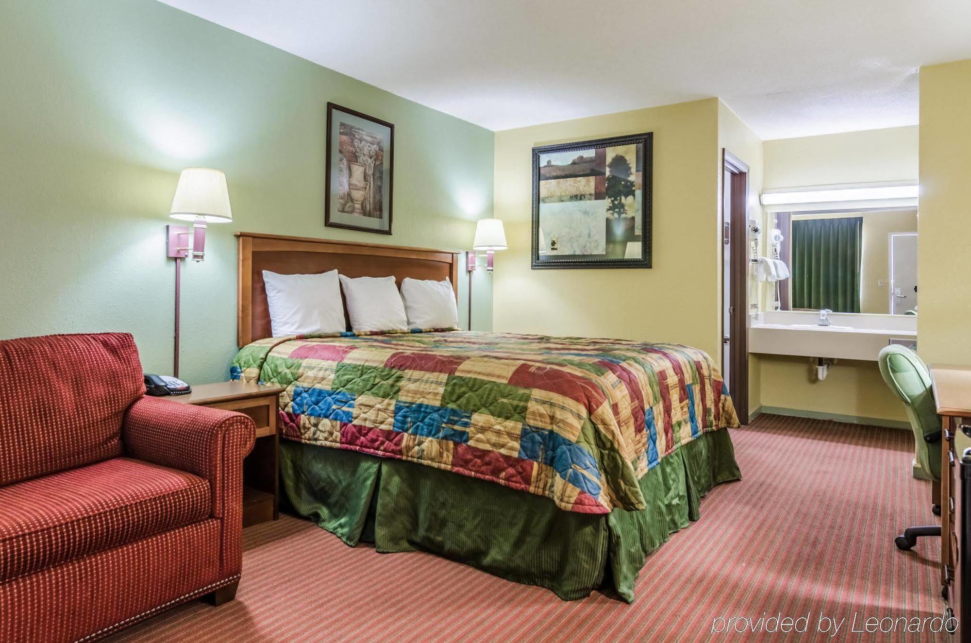 Rodeway Inn Concordia Extérieur photo
